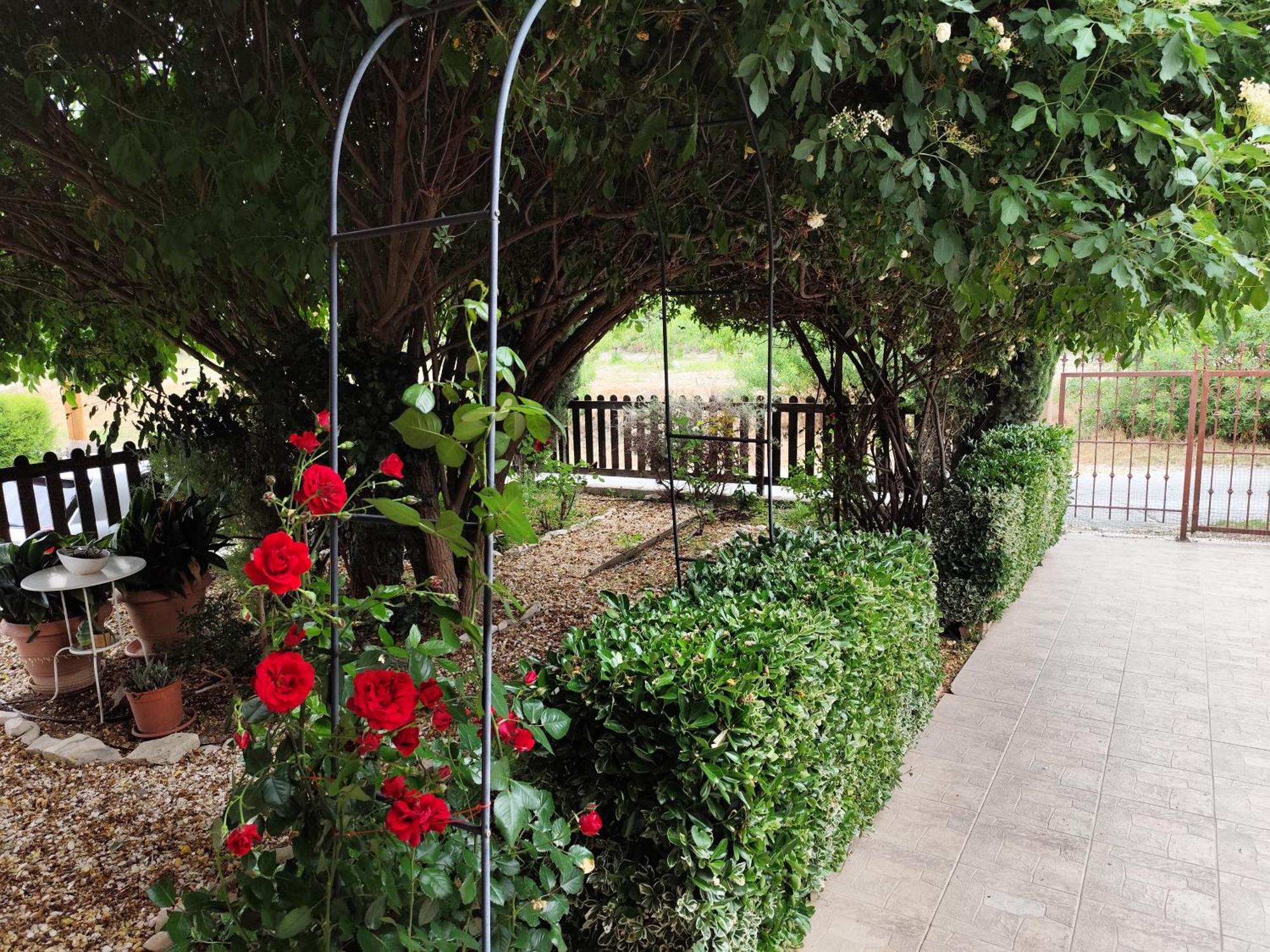 Roses Villa Trimiklini Esterno foto